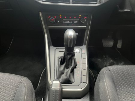 2021 Volkswagen Polo €19950 2021 VOLKSWAGEN POLO TSI COMFORT LINE 1.0 AUTOMATIC / CRUISE CONTROL / REVERSE CAMERA / APPLE CARPLAY €19,950 thumbnail