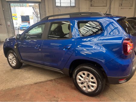2023 Dacia Duster EXPRESSION BLUE DCI 115 4X2 NB €19,750 thumbnail