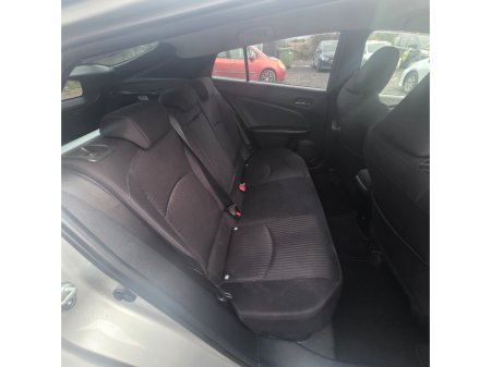 2018 Toyota Prius - thumbnail 13