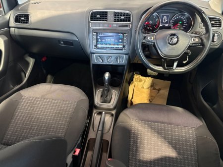 2015 Volkswagen Polo - thumbnail 9