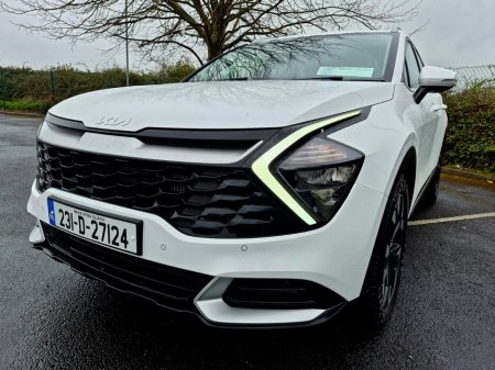 2023 Kia Sportage - thumbnail 5