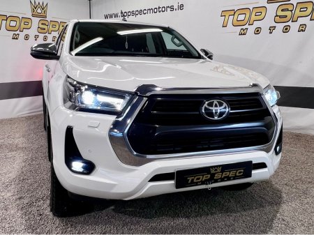 2021 Toyota Hilux INVINCIBLE D-4D 4WD DCB €31,700