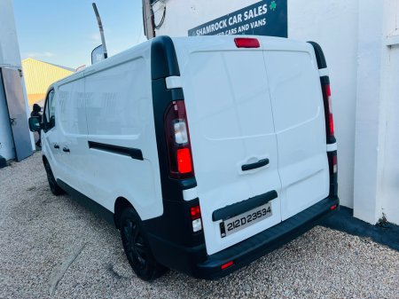 2021 Nissan NV300  €13,450