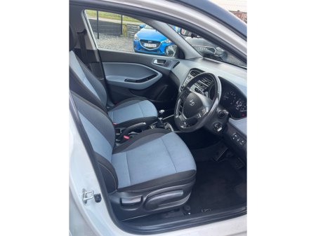 2017 Hyundai i20 1.2 Deluxe €11,500 thumbnail