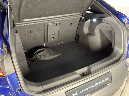 2024 Volkswagen ID.4 Life DX 77kWh 174BHP - Reversing Camera - Ambient Lighting - Sat Nav - Climate Control - Heated Seats - Keyless Start - Apple CarPlay/Android Auto €32,950 thumbnail