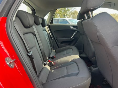 2015 Audi A1 - thumbnail 14