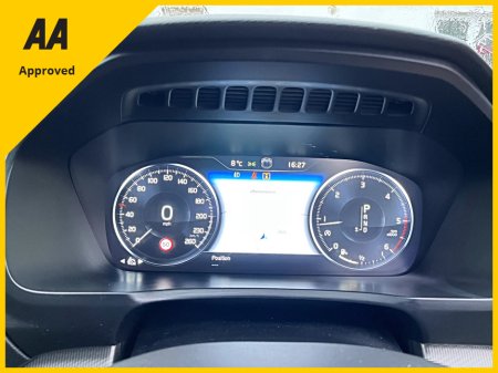 2017 Volvo XC90 D5 R-DESIGN 235HP 5DR AUTO €29,950 thumbnail