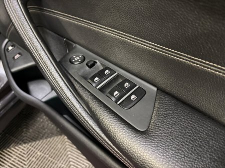 2018 BMW 5 Series - thumbnail 10