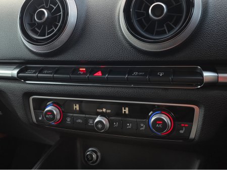 2017 Audi A3 1.4 LEATHER LEATHER SEATS / VIRTUAL COCKPIT - SMARTPHONE INTERFACE- SATNAV - VIRTUAL COCKPIT - NAVIGATION REVERSING CAMERA - PARKING SENSORS €18,750 thumbnail