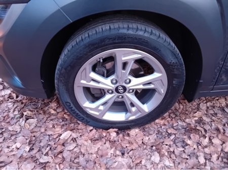 2022 Hyundai Kona - thumbnail 23