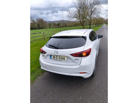 2019 Mazda Mazda3 - thumbnail 4