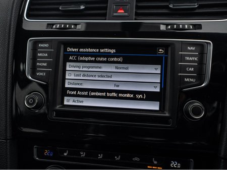 2017 Volkswagen Golf 2017 Golf 1.2tsi HIGHLINE/High spec/1yr warranty €16,888 thumbnail