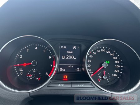 2017 Volkswagen Polo 1.2 , AUTO // EXTREMELY LOW MILEAGE €13,950 thumbnail