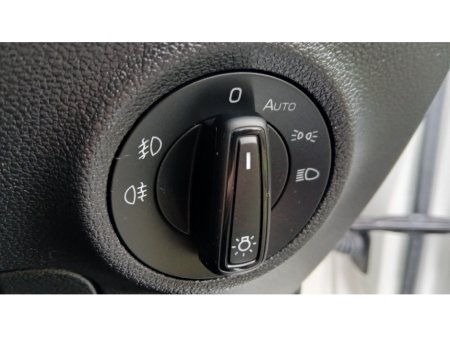 2019 Skoda Karoq *IRISH CAR* 1.0 TSi AMBITION 5dr €17,950 thumbnail