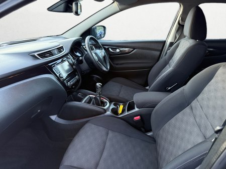 2017 Nissan Qashqai - thumbnail 6