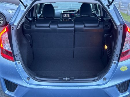 2017 Honda Fit 1.5L Petrol Hybrid Automatic €11,950 thumbnail