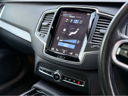 2021 Volvo XC90 2.0D B5 AWD MOMENTUM 5DR AUTO 7 SEAT €48,950 thumbnail