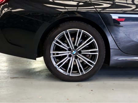 2020 BMW 3 Series 320D X-Drive M-SPORT TOURING 2.0 DIESEL AUTO €30,950 thumbnail