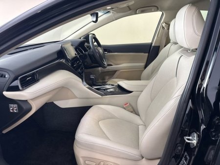 2024 Toyota Camry - photo 6