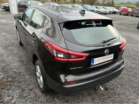2018 Nissan Qashqai 1.5 DCI ACENTA 115 BHP (CAMERA) €12,450 thumbnail