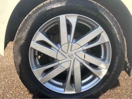 2016 Toyota Aygo - thumbnail 11