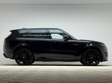 2024 Land Rover Range Rover Sport DYNAMIC P460E €112,990 thumbnail