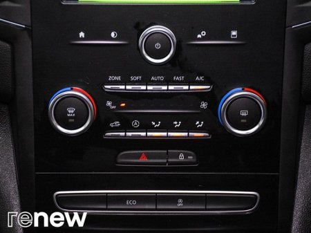 2021 Renault Megane 1.5 Blue dCi 115 Play GC €18,490 thumbnail