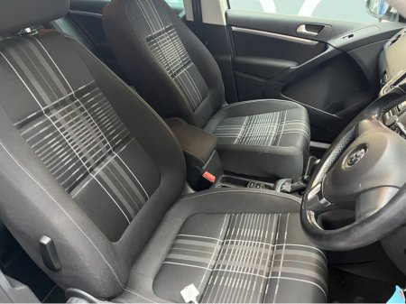 2016 Volkswagen Tiguan €16950 2016 VOLKSWAGEN TIGUAN LOUNGE EDITION 1.4 AUTOMATIC / REVERSE CAMERA / CRUISE CONTROL AND MORE €16,950 thumbnail