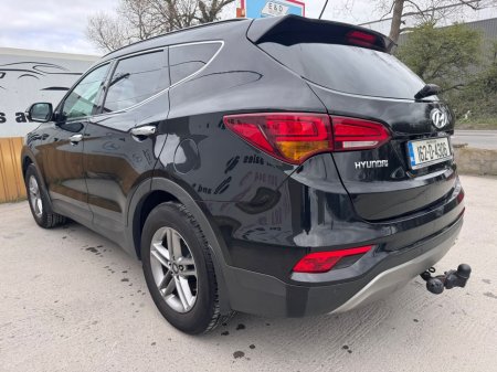 2016 Hyundai Santa Fe - thumbnail 19