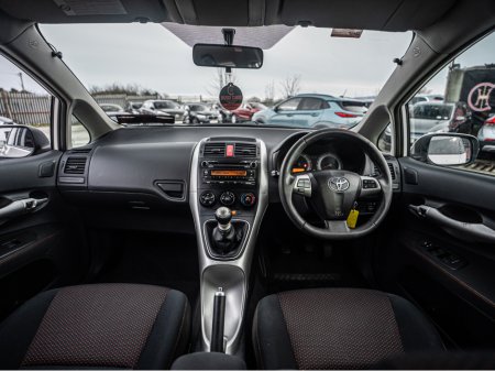 2012 Toyota Auris 2012 Auris 1.4d/New NCT/Irish car/Warranty €5,888 thumbnail