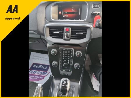 2016 Volvo V40 - thumbnail 13