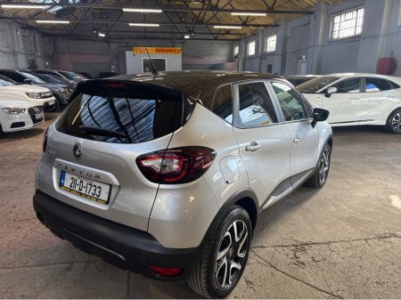 2021 Renault Captur - thumbnail 4
