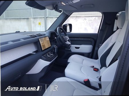 2026 Land Rover Defender Order 2.0 P300e X-Dynamic SE AWD PHEV - 6 Seats, Sliding Sunroof, Extended Black Pack, Side Steps, 20 