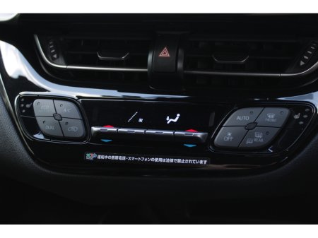 2017 Toyota C-HR - thumbnail 15