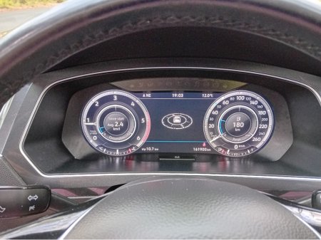 2018 Volkswagen Tiguan - thumbnail 31