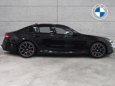 2026 BMW M5  thumbnail