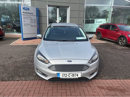 2017 Ford Focus - thumbnail 2