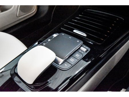 2022 Mercedes-Benz CLA Class 180d Progressive Automatic €38,850 thumbnail