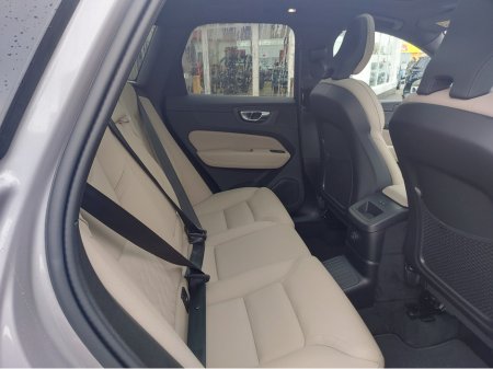 2025 Volvo XC60 MY26 T6 AWD PLUG-IN HYBRID €71,950 thumbnail