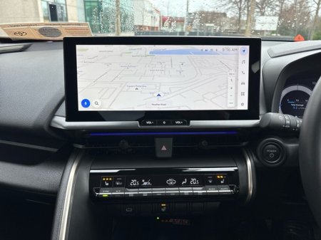 2025 Toyota C-HR - thumbnail 13