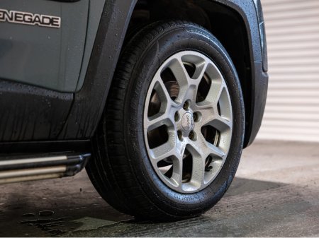 2015 Jeep Renegade - thumbnail 11