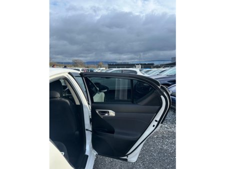 2019 Lexus CT 200 h - thumbnail 9