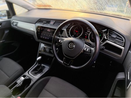 2018 Volkswagen Touran CL - 2.0L DIESEL - AUTO - 7 SEATS - 12M WARRANTY - CAR: €19,950 thumbnail