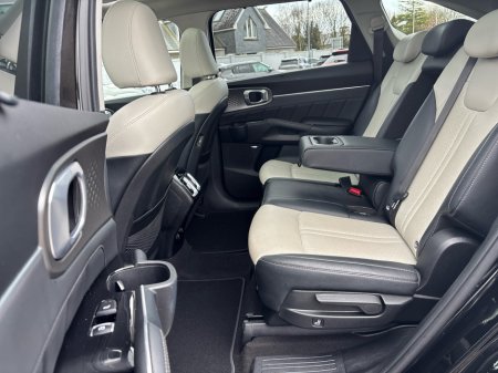2022 Kia Sorento - thumbnail 9