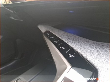 2025 Peugeot 3008 BEV 73kWH 210BHP Allure. €45,900 thumbnail