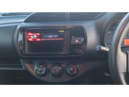 2018 Toyota Vitz - thumbnail 18