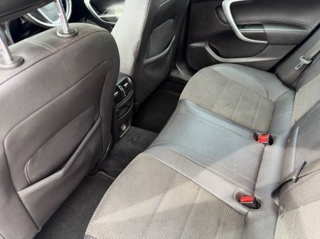 2011 Vauxhall Insignia - thumbnail 12