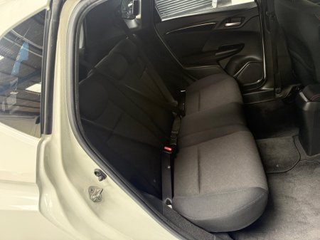 2015 Honda Fit - thumbnail 23