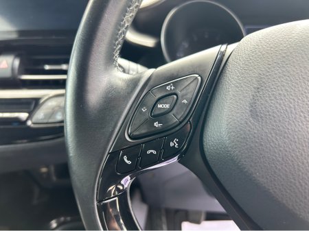 2018 Toyota C-HR - thumbnail 15