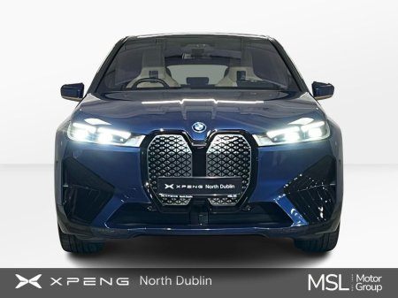 2022 BMW iX - thumbnail 11